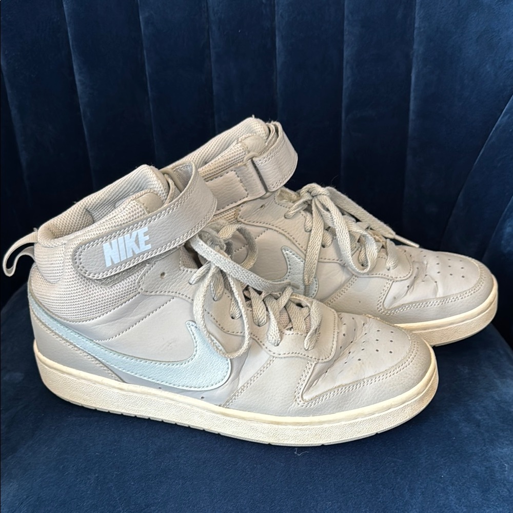 Nike High-Top Sneakers in Beige and Off-White